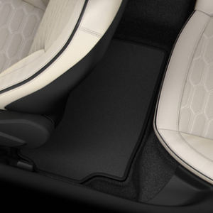 Velur talne preproge spredaj in zadaj, črne